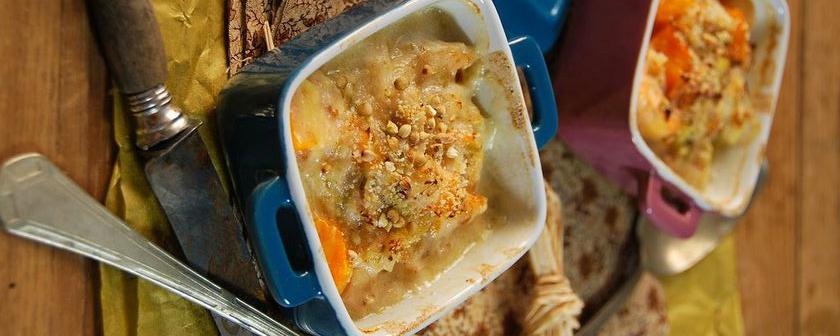 Cassolette de poisson au four et petits légumes